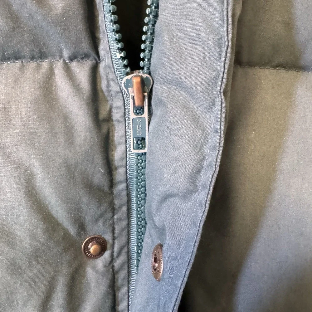 Vintage Dutch Harbor Gear DHG Quality‎ Down/Feather Vest Green  Men's Size XL